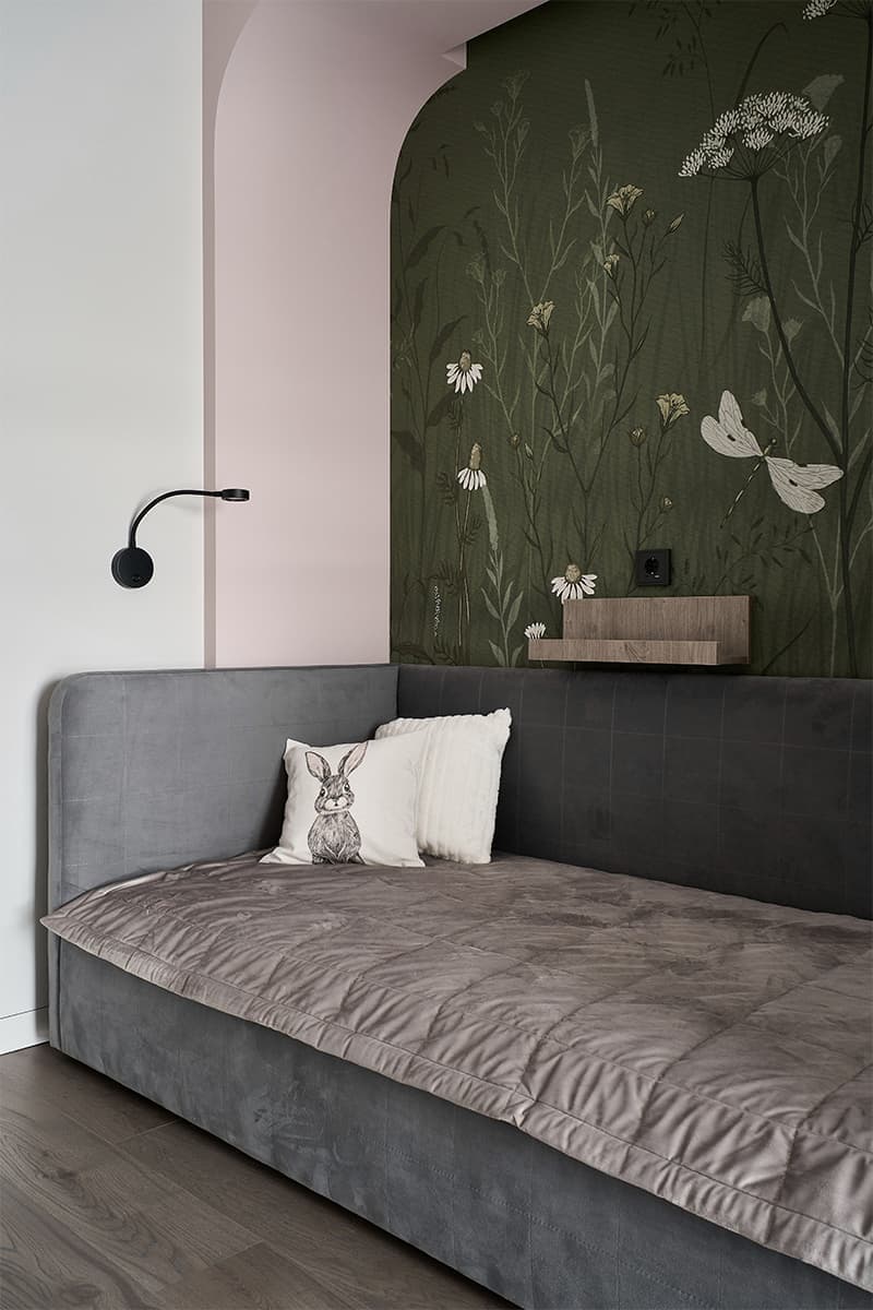 Продуманный интерьер угловой квартиры с тремя спальнями — проект студии дизайна «Сфера»