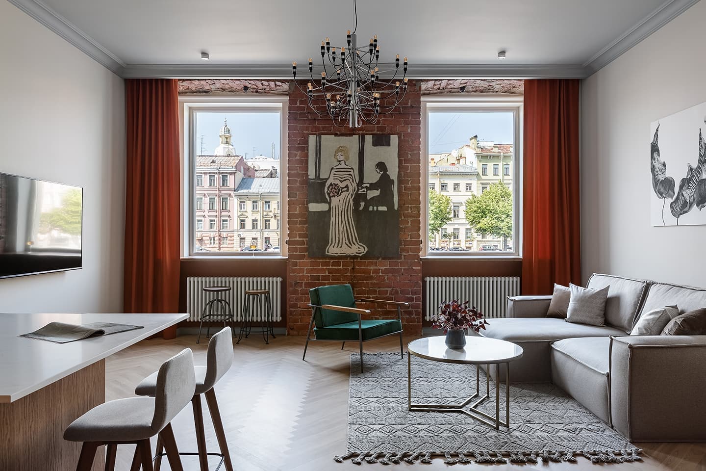Старинная кирпичная кладка в интерьере петербургских апартаментов под сдачу — проект Аллы Сеничевой