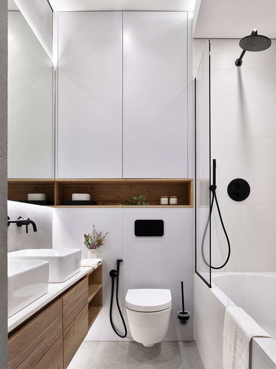 Интерьер семейной квартиры с динамичным оформлением кухни-гостиной — проект дизайн-студии Geometrium