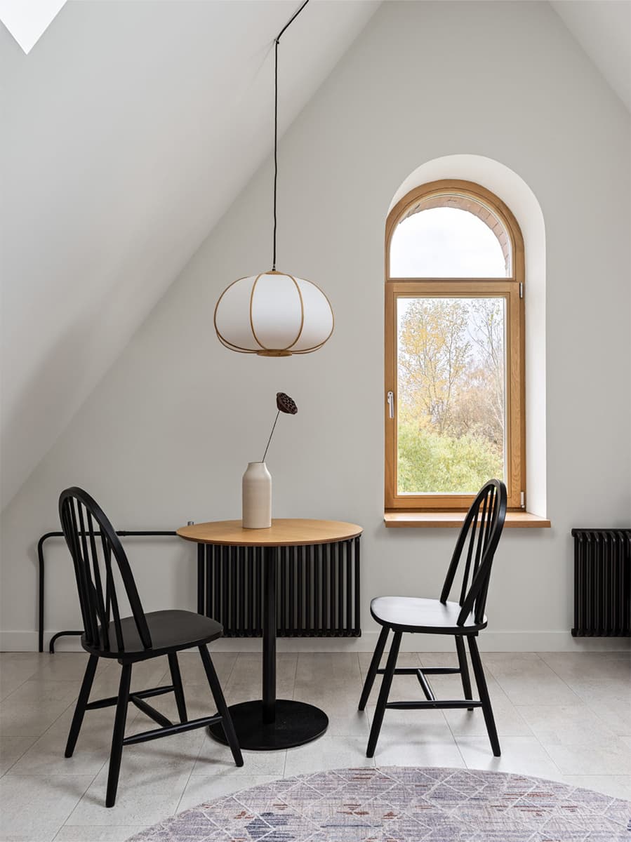 Уютный интерьер двухуровневой квартиры с четырьмя спальнями — проект Ирины Халезовой