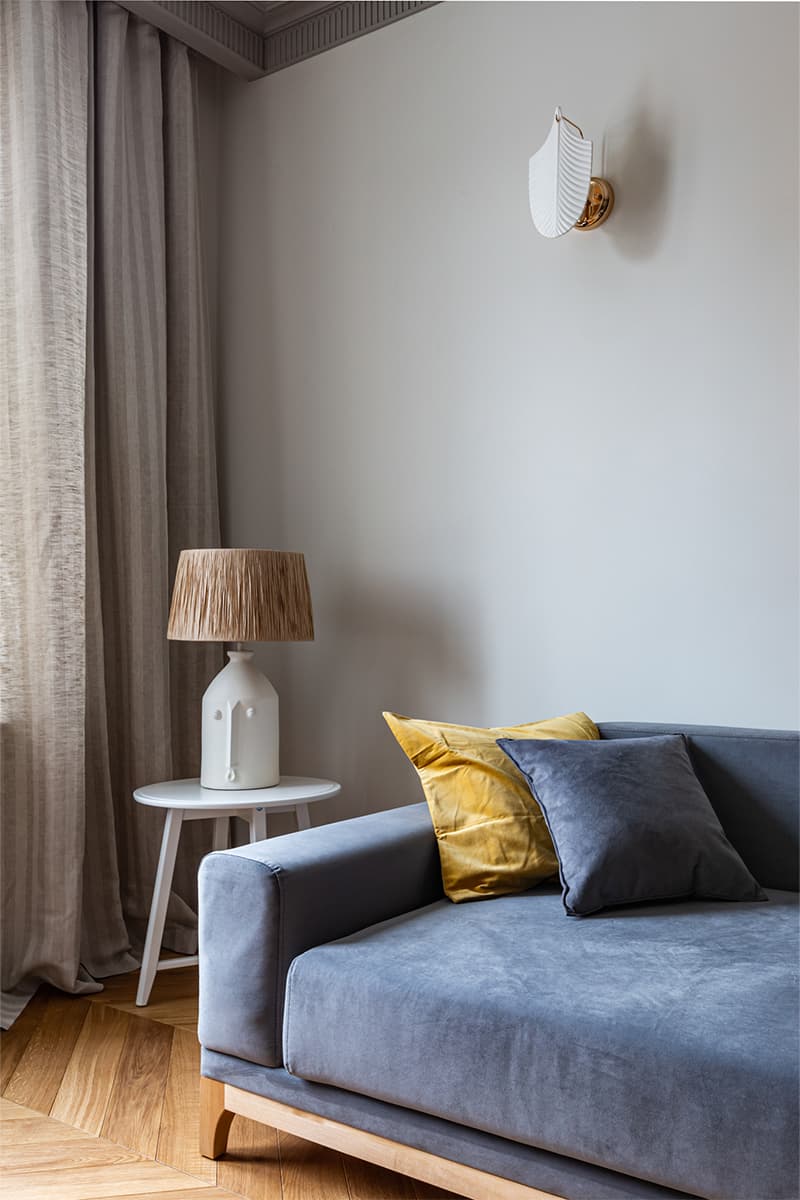 Воздушный интерьер небольшой квартиры для сдачи в аренду — проект Елены Зингер