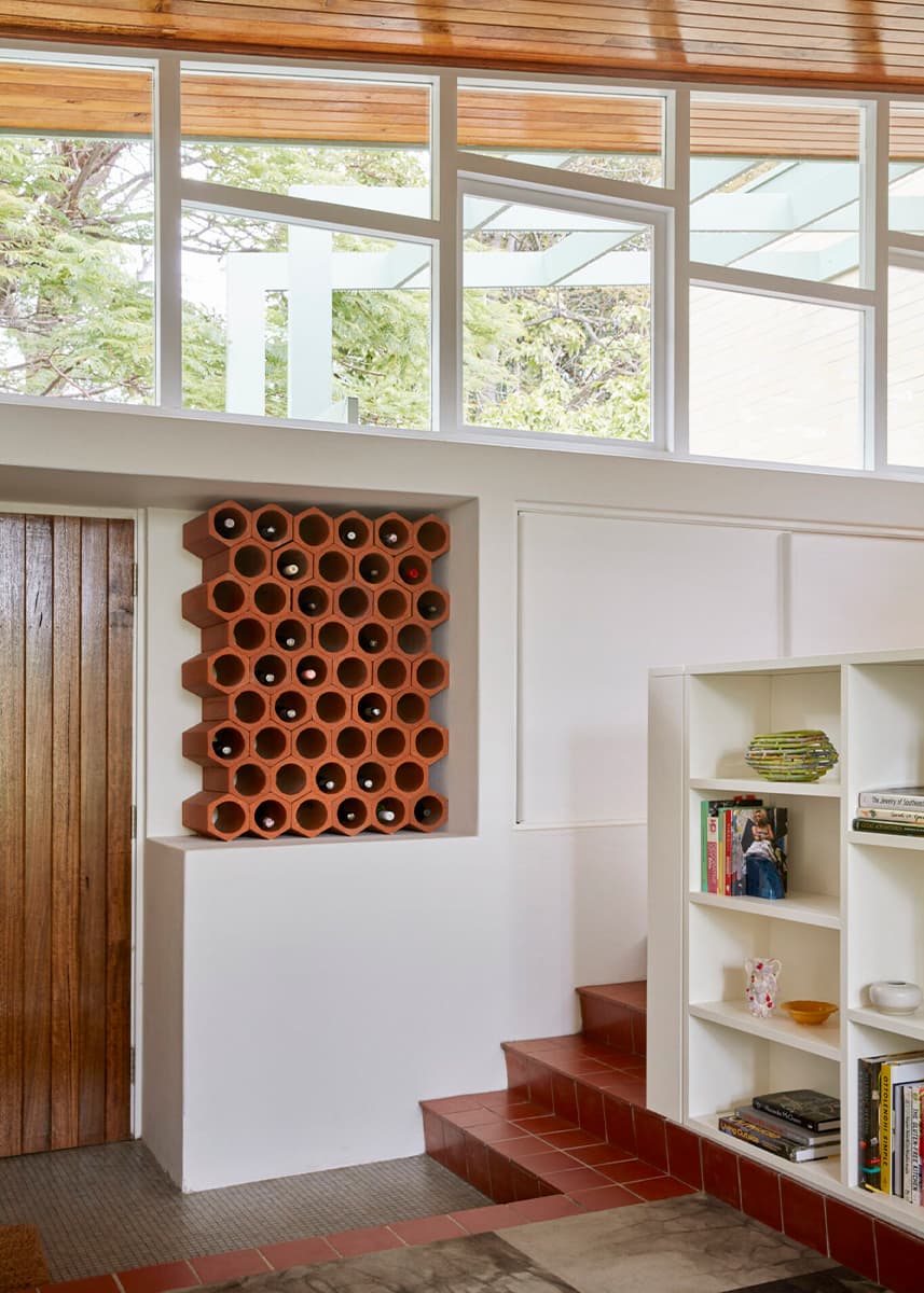 До самого фундамента: преображение австралийского коттеджа с винтажной мебелью и элементами стиля mid-century modern — проект студии Design Theory