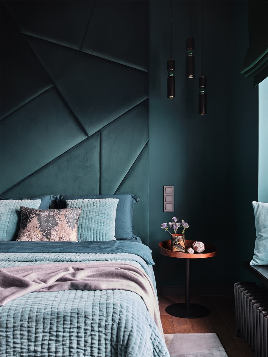 Глубокие арктические цвета в смелом интерьере квартиры — проект Ирины Богатиковой