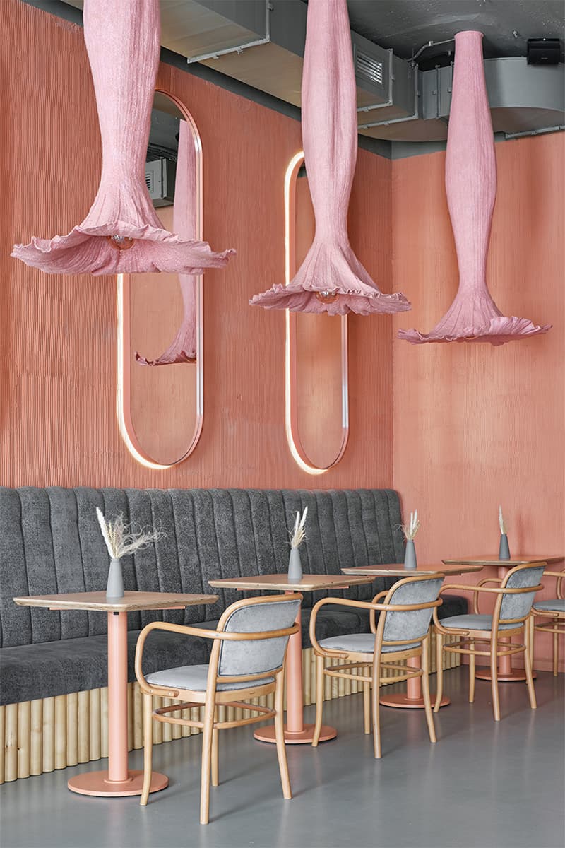 Современное прочтение французского стиля в интерьере красноярской кофейни — проект студии LEFTdesign