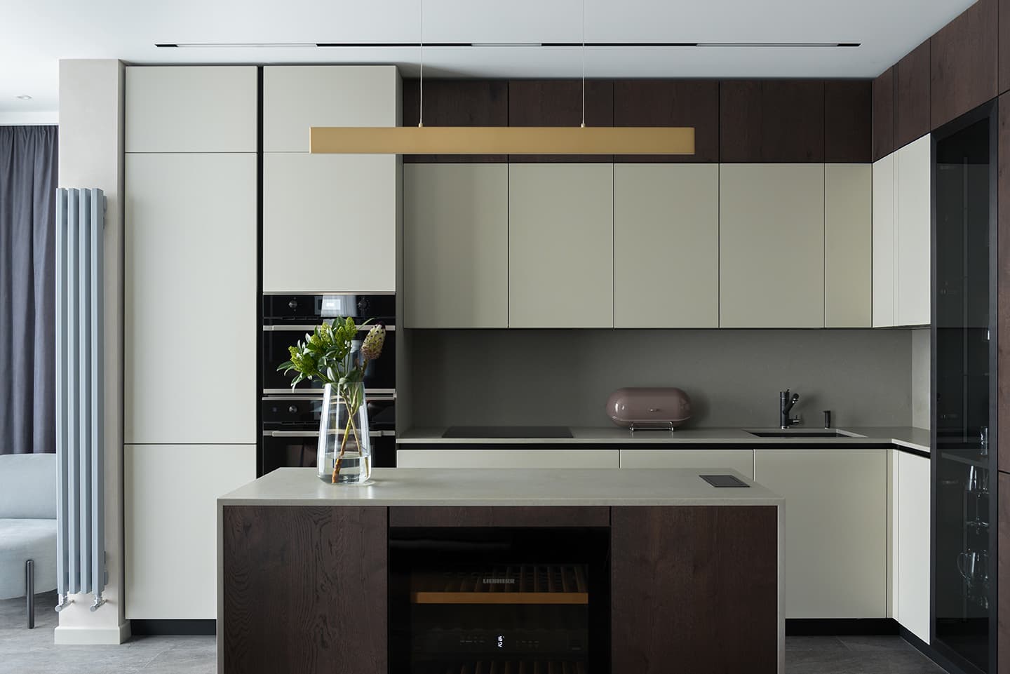 Гармоничный интерьер просторной квартиры в теплой цветовой гамме — проект Ольги Писарьковой