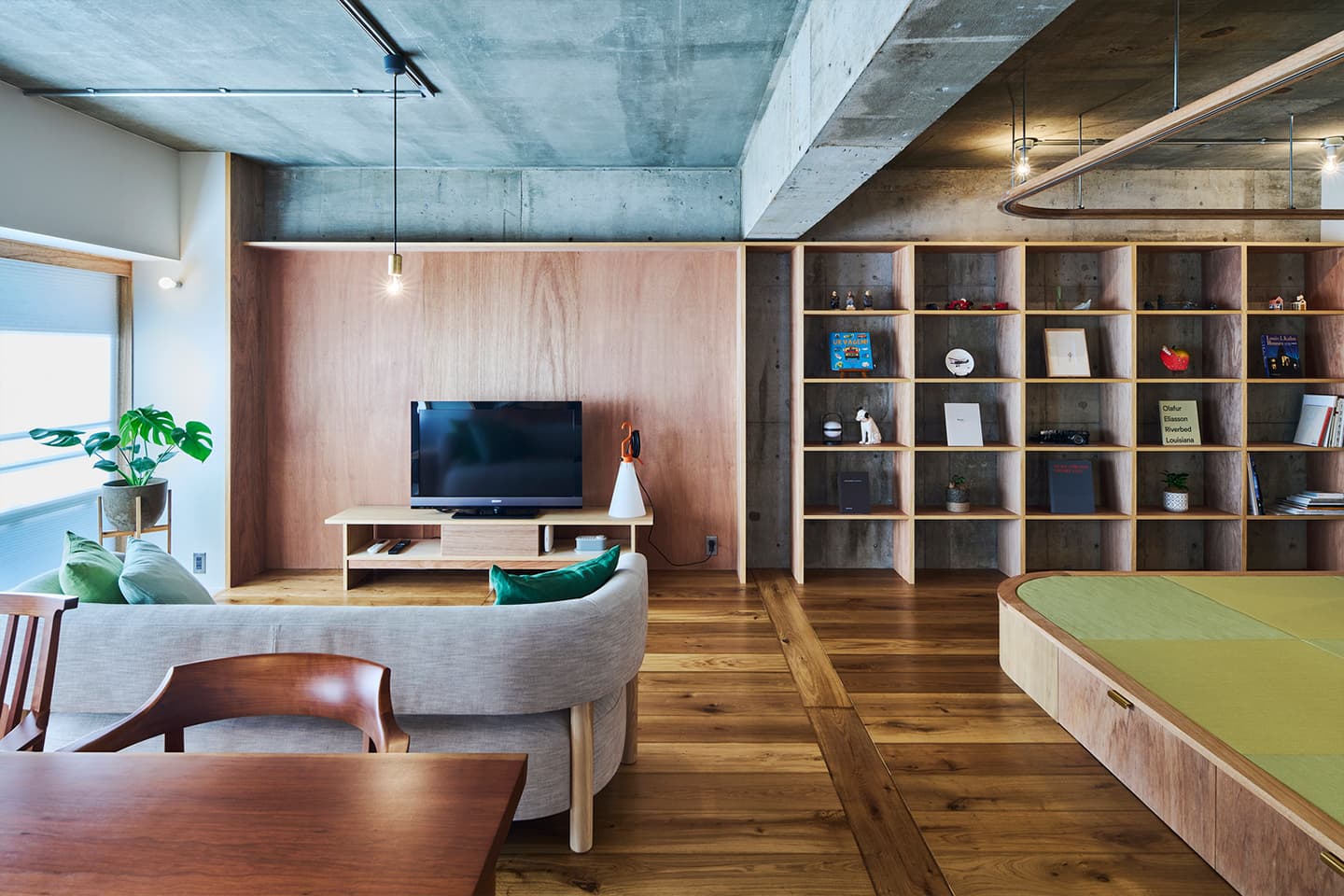 Японская квартира с подиумом под спальное место — проект Daiki Awaya